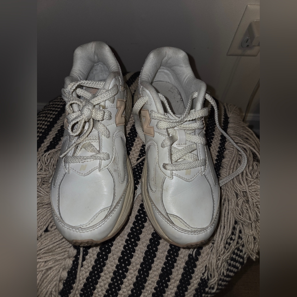 Girl's White New Balance with Beige Accents Size 3Y